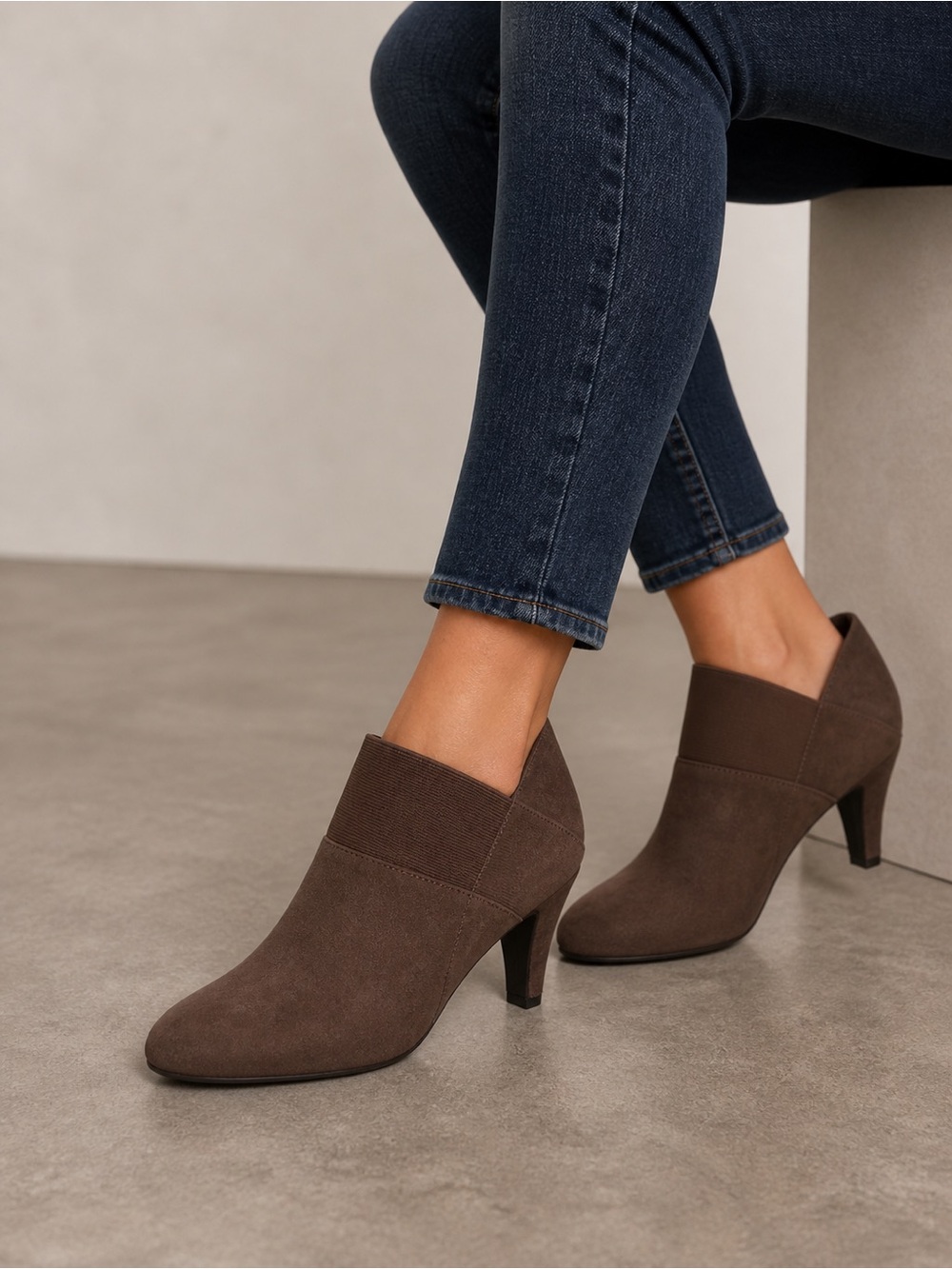 LONDON FOG Womens Bobbie Heel Ankle Boot Size 9.5 NEW # Box 255